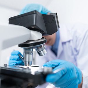 FOTO: ISO 15189 - Acreditació de laboratoris d'anàlisis clíniques